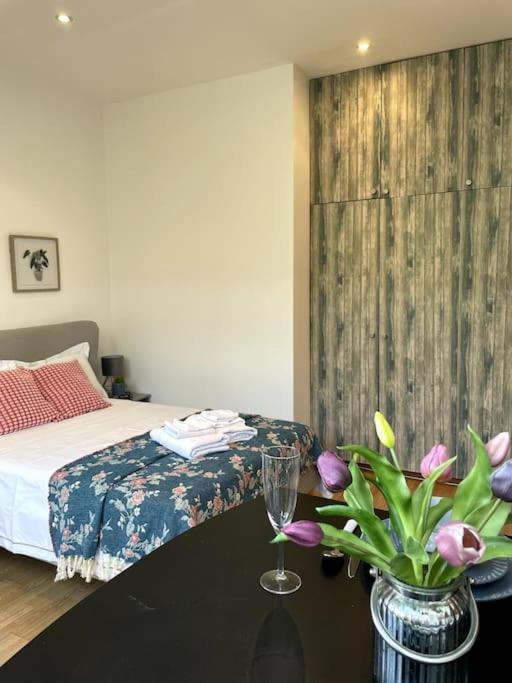 Cute&Cozy Studio Apt In Barons Court Londra Esterno foto